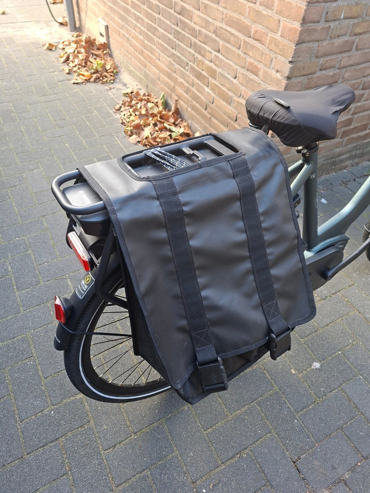 Zwarte fietstas voor bagagedrager, Ophalen of Verzenden, Gebruikt, Onbekend