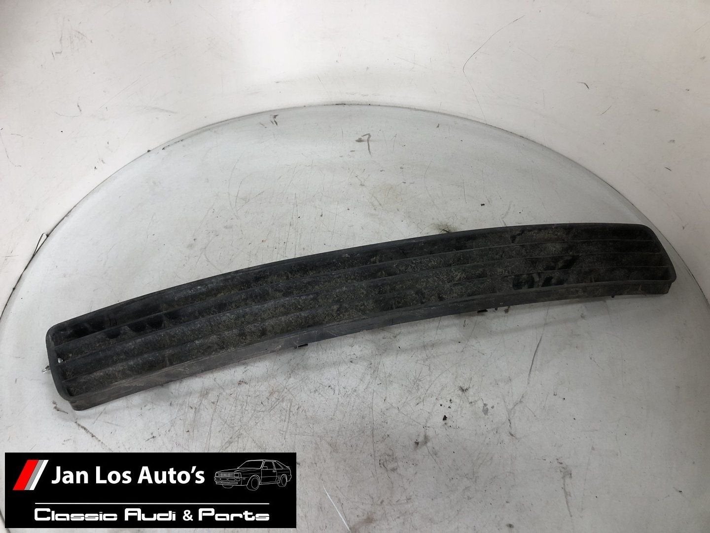 Audi A4 B5 8D0 bumperrooster midden, Gebruikt, -, -, -