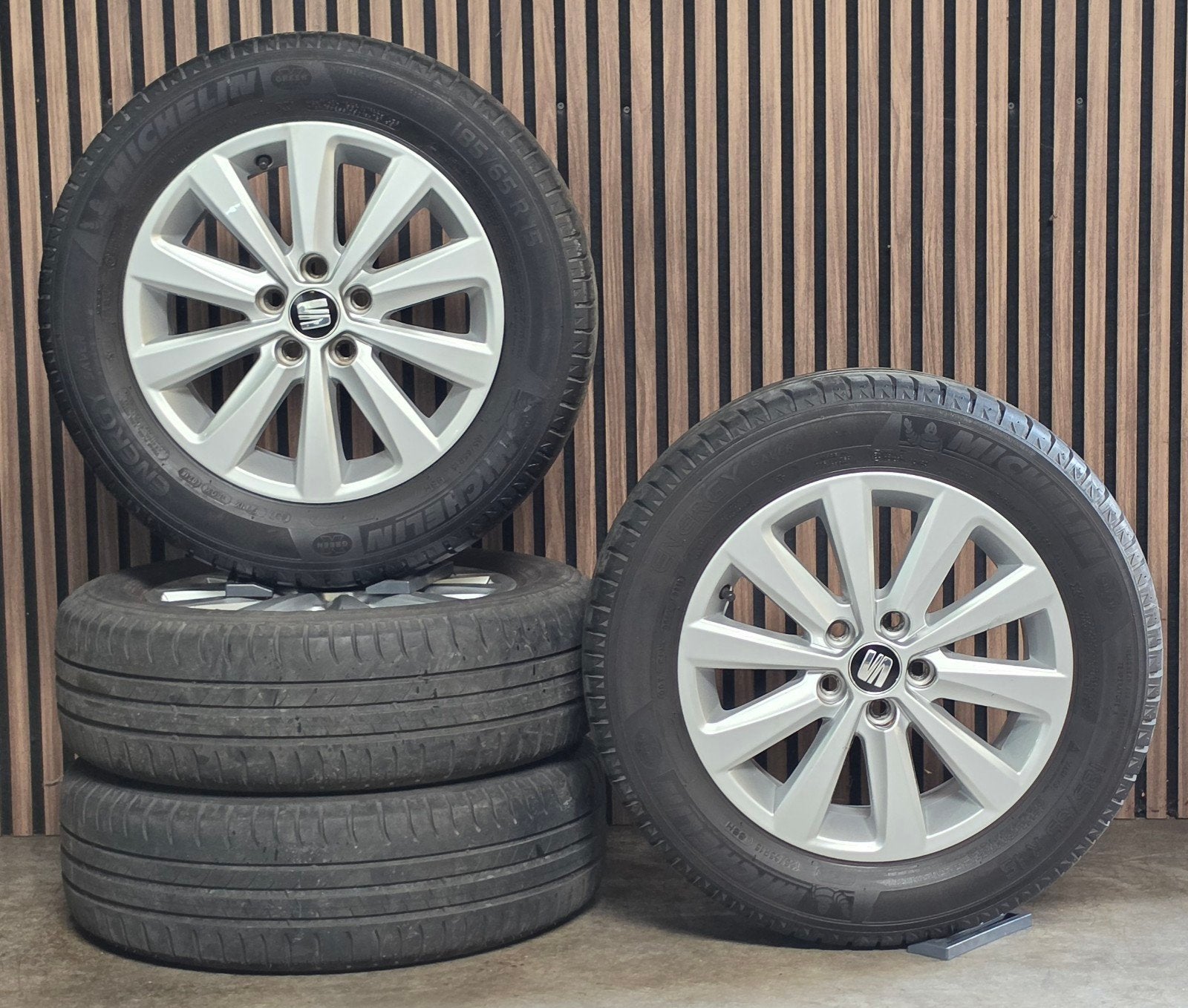 Nette 17" Orig. SEAT Ibiza velgen+Amerk banden 5x100 Polo, Auto-onderdelen, Banden en Velgen, Ophalen, Gebruikt, Seat, Banden en Velgen