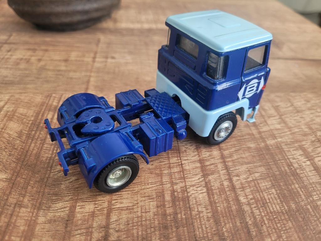 Scania 141 truck, T, T, Zo goed als nieuw, Tekno