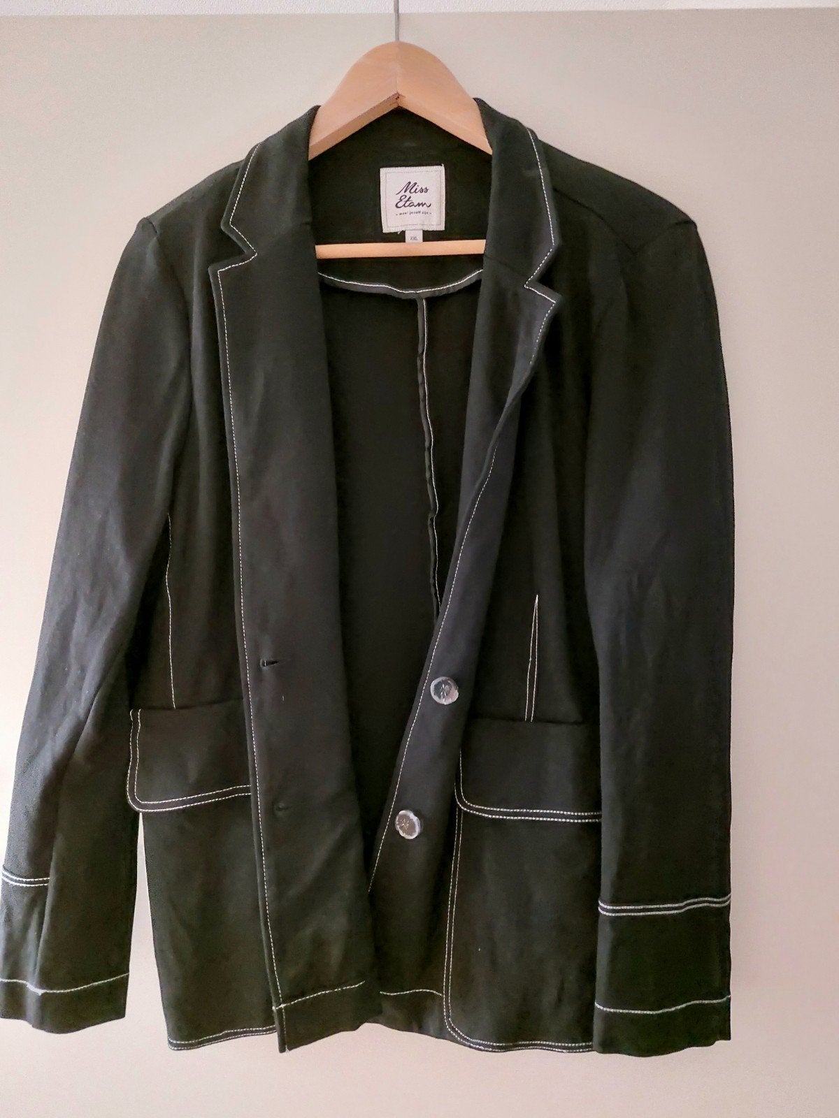 Miss Etam jasje, Verzenden, Zo goed als nieuw, Maat 46/48 (XL) of groter, Zwart