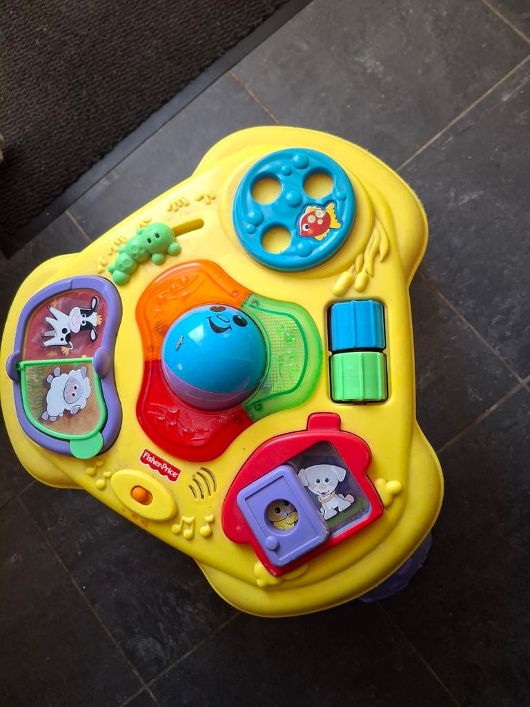 Fisher price speeltafel, Kinderen en Baby's, Speelgoed | Babyspeelgoed, Ophalen of Verzenden, Overige typen