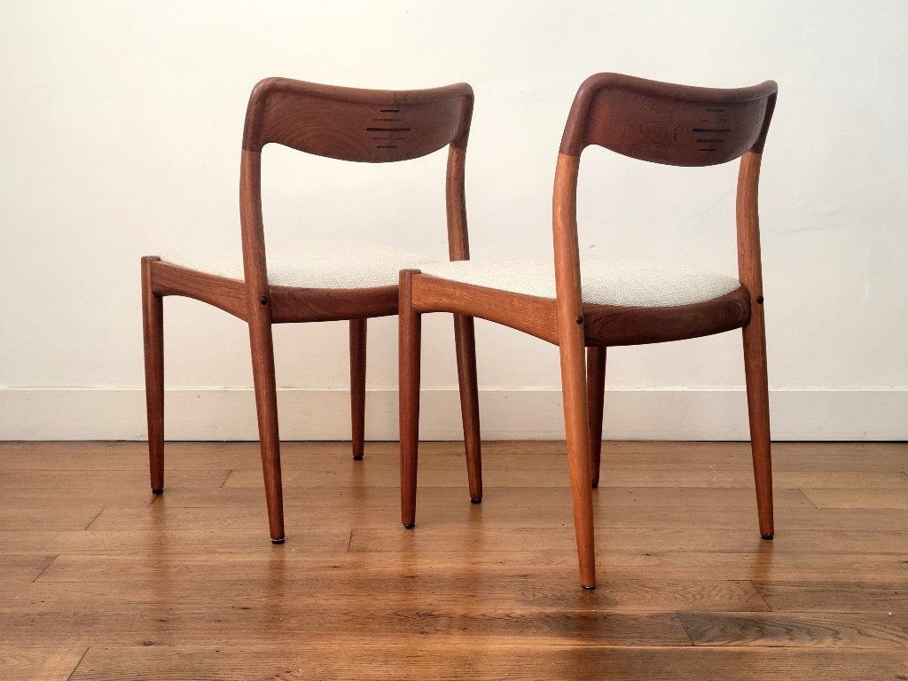 Set van 2 Johannes Andersen eetkamerstoelen voor Uldum, Huis en Inrichting, Hout, Twee, Bruin, Ophalen of Verzenden