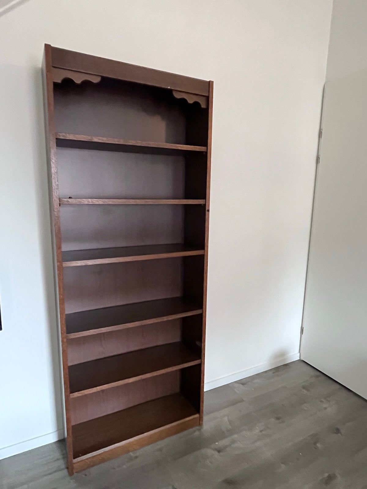 Houten boekenkast met 6 planken, Ophalen, Met plank(en), Gebruikt, 200 cm of meer