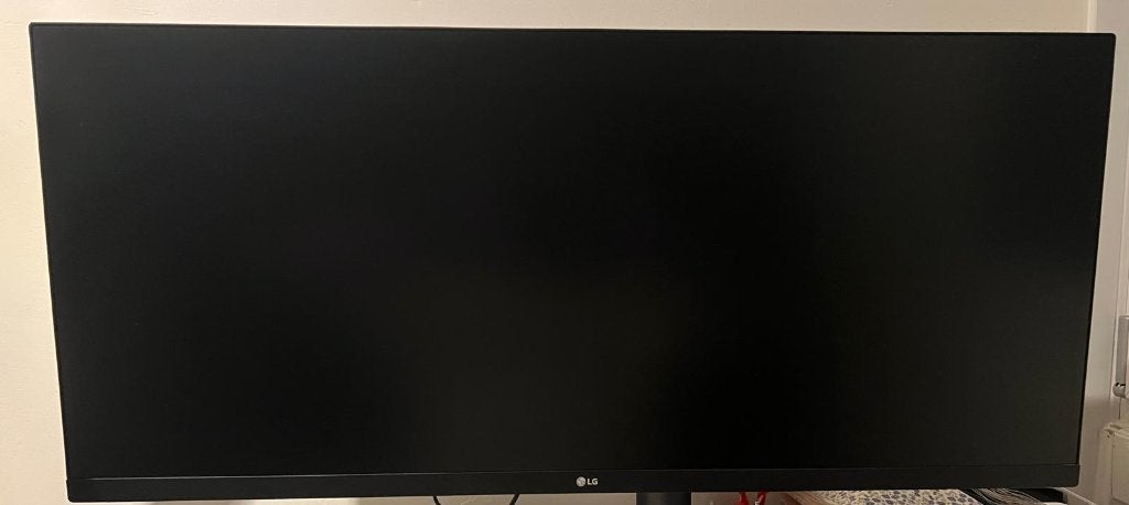 LG Monitor, Hoofdtelefoonaansluiting, Zo goed als nieuw, DisplayPort, 61 t/m 100 Hz