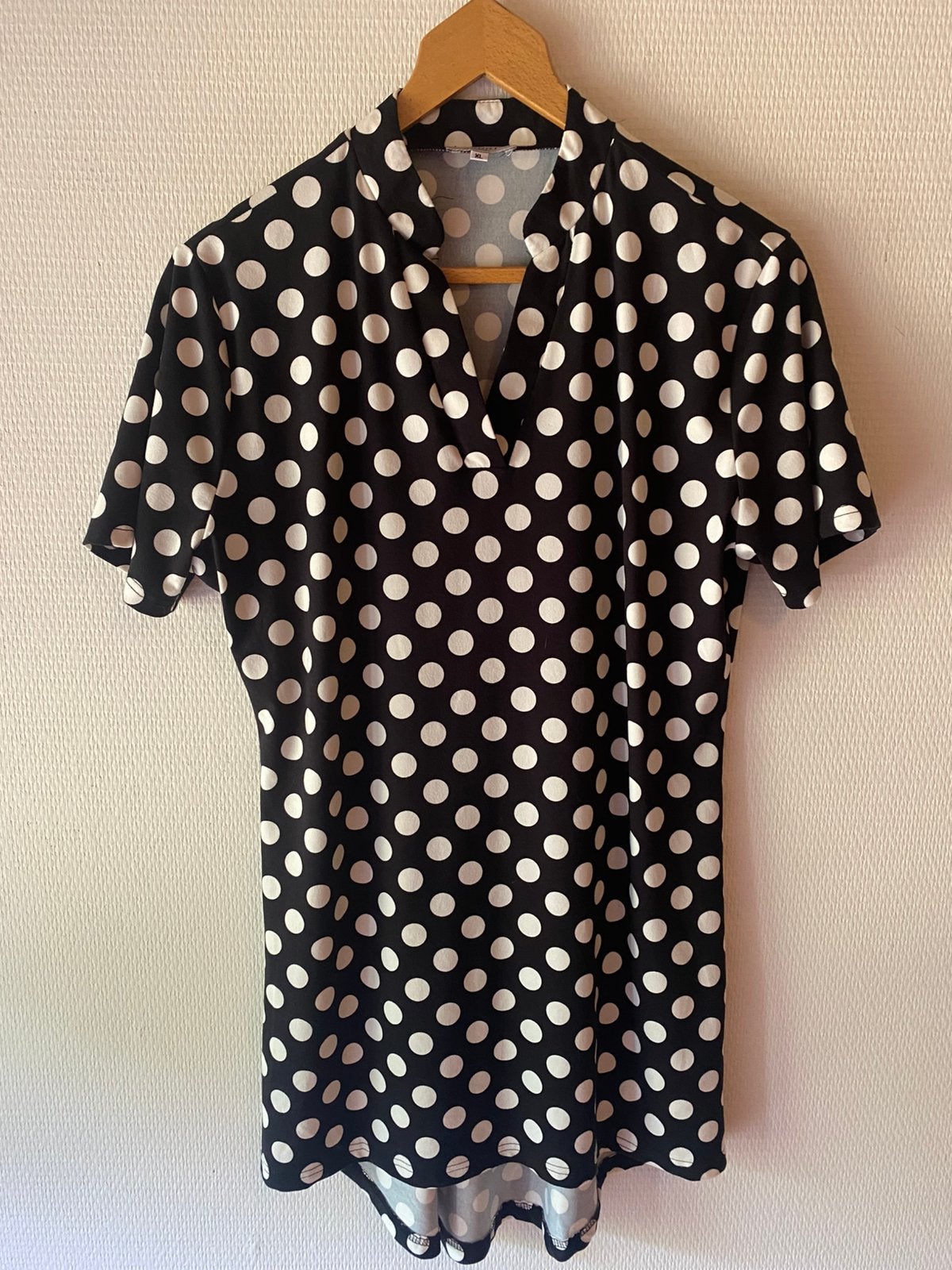 Als nieuw polkadot tuniek. Azuri maat L/XL zwart/wit, Ophalen of Verzenden, Zo goed als nieuw, Maat 42/44 (L), Zwart