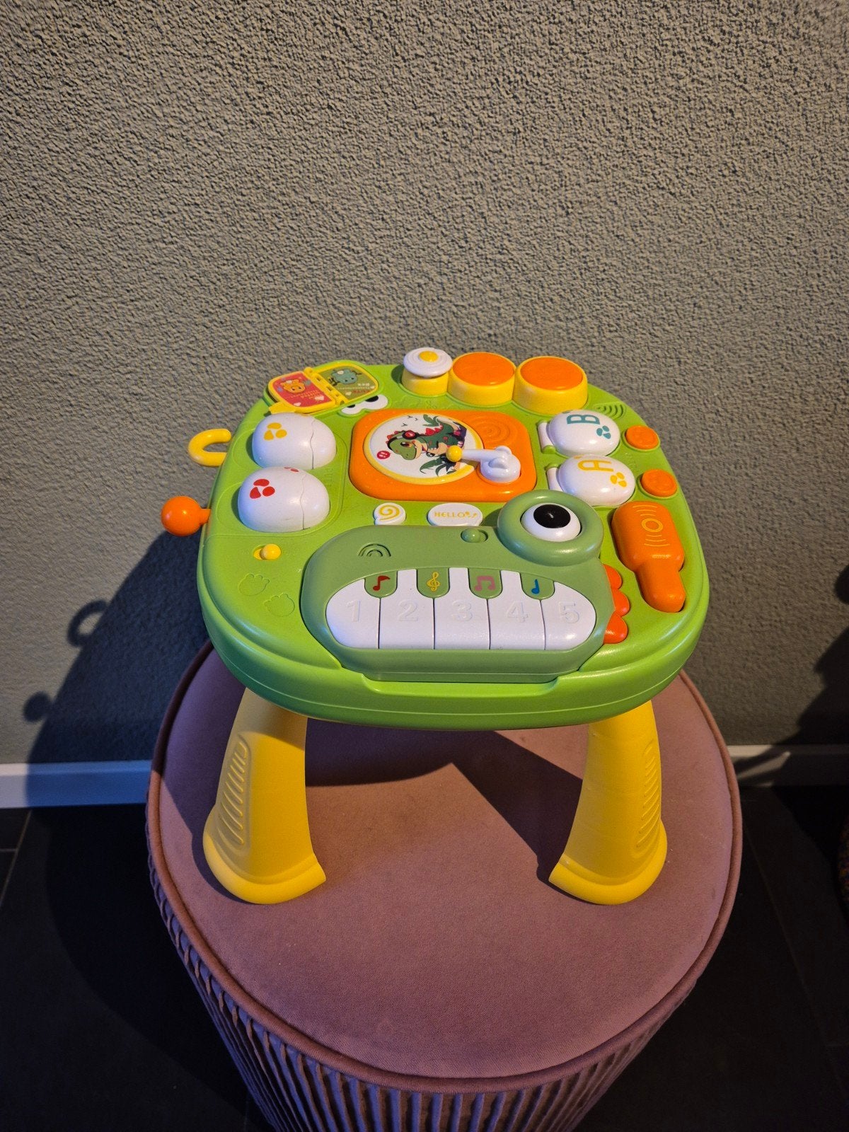 Dino Activiteitentafel met muziek en spelletjes, Ophalen of Verzenden, Zo goed als nieuw