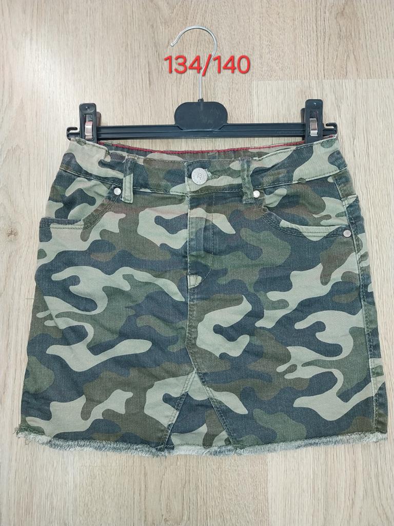 Stoer legergroen legerprint camouflage rokje maat 134 140, Ophalen of Verzenden, Zo goed als nieuw, Meisje, Jurk of Rok