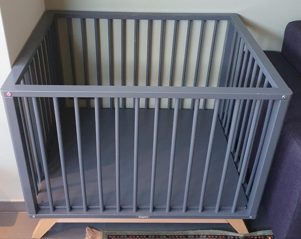 Bopita box grijs met verstelbare bodem, Kinderen en Baby's, Boxen, Ophalen of Verzenden, Zo goed als nieuw, Vierkant, In hoogte verstelbaar
