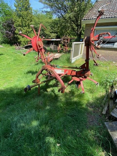 Lely lotus 460 met met reserve onderdelen met aftak as, Ophalen, Veehouderij, Oogstmachine