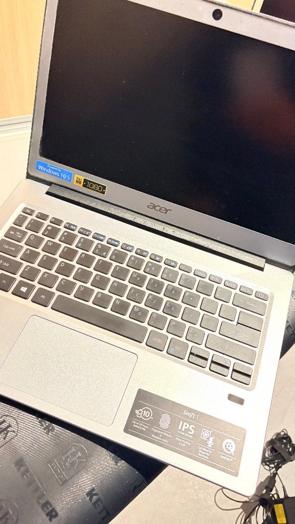 Acer Swift 1 - SF-113-31 Zilver, Aluminium Behuizing, Gebruikt, 2 tot 3 Ghz, 13 inch, Ophalen of Verzenden