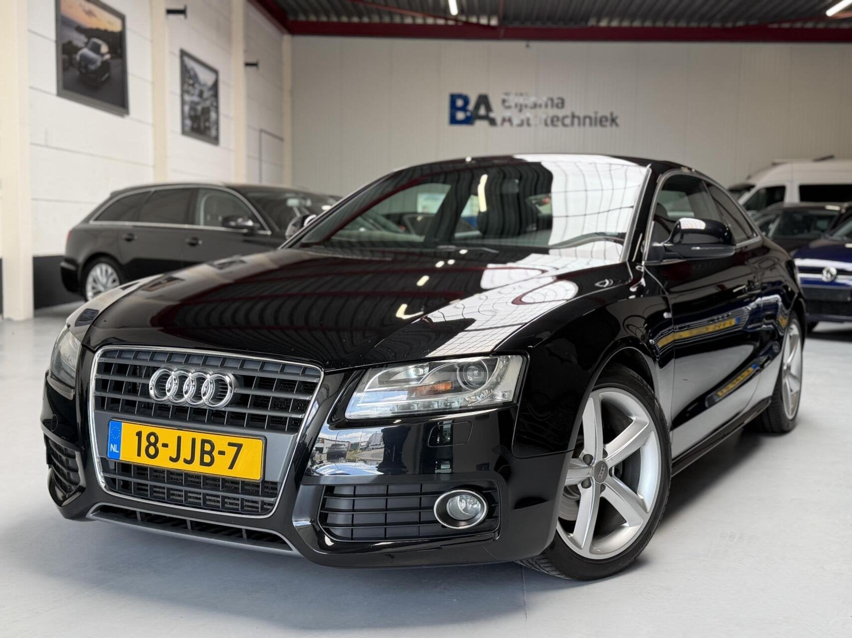 Audi A5 Coupé 2.0 TFSI S-line | Leder | Xenon | zuigers vv., Euro 5, 4 cilinders, 1984 cc, 4 stoelen