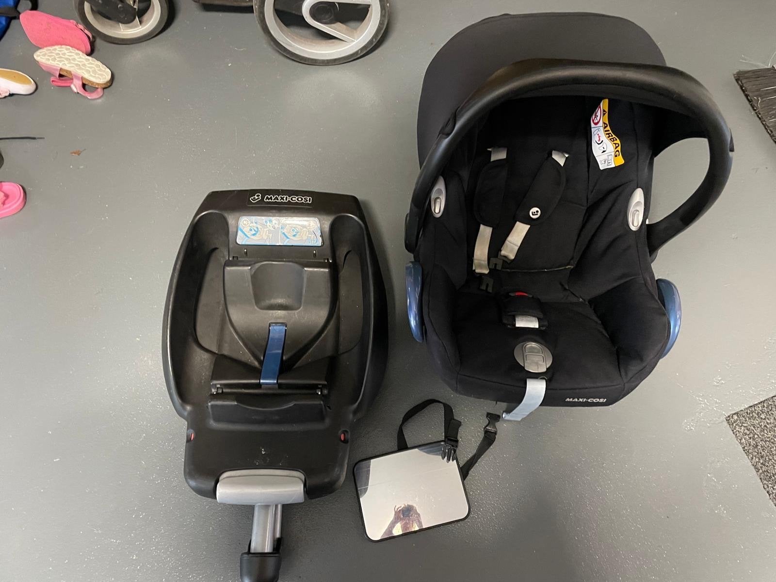 Maxi-Cosi autostoel met Isofix base en spiegel, Ophalen, Autogordel of Isofix, Gebruikt, Zijbescherming