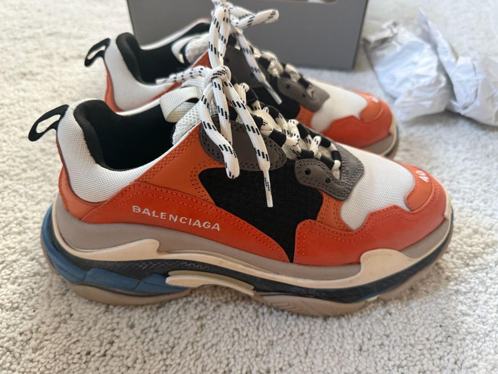 Balenciaga Triple S Sneakers Oranje/Wit Maat 40, Ophalen of Verzenden, Gedragen, Oranje, Sneakers of Gympen