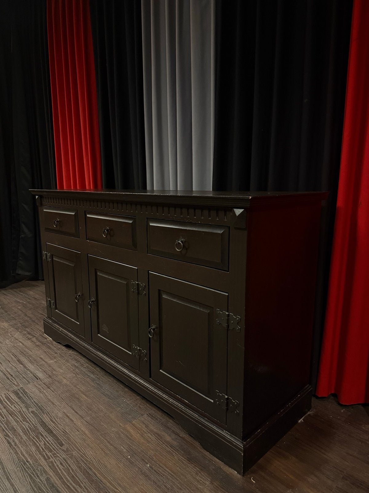 Dressoir kast - 154cm breed, 89cm hoog, 49cm diep, Ophalen, Gebruikt, 150 tot 200 cm, Met lade(s)