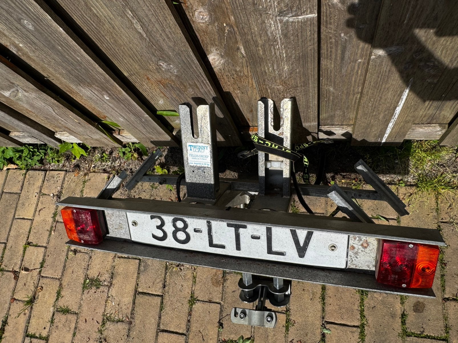 Twin load fietsendrager, Ophalen, 2 fietsen, Zo goed als nieuw, Trekhaakdrager