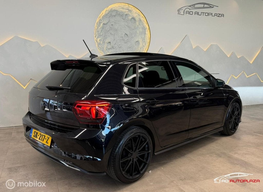 Volkswagen Polo 1.0 TSI R-line Panorama/Beats/Keyless/Camera, Auto's, Volkswagen, Voorwielaandrijving, 40 €/maand, Leder en Stof