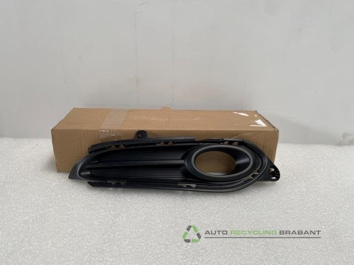 Afdekplaat mistlamp rechts van een Honda HR-V, Honda, Gebruikt, -, -