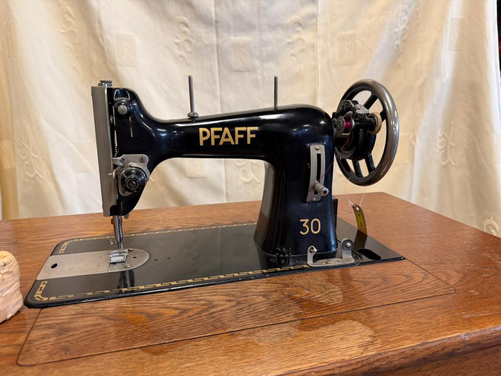 Antieke Pfaff 30 naaimachine, Antiek en Kunst, Antiek | Naaimachines, Ophalen