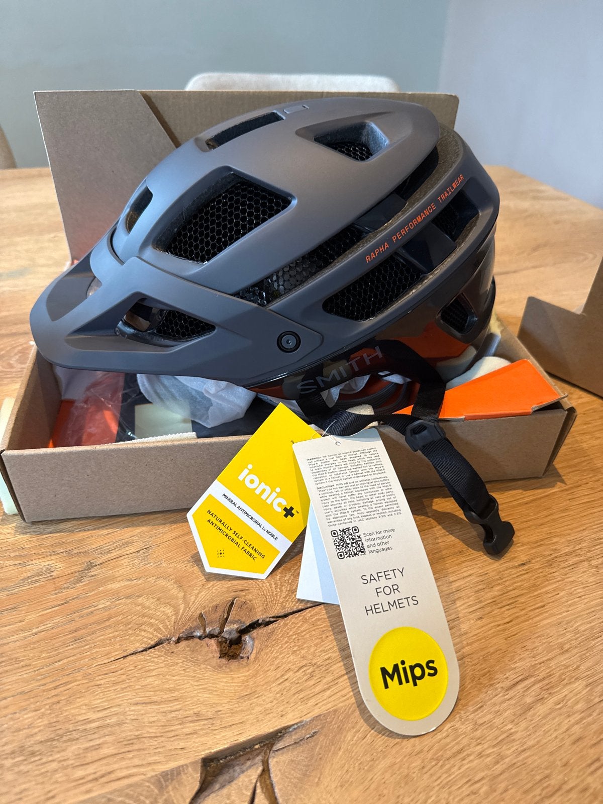 Rapha x Smith Forefront 2 MIPS MTB Helm - Maat M - Nieuw, Fietsen en Brommers, Fietsaccessoires | Fietshelmen, Ophalen of Verzenden