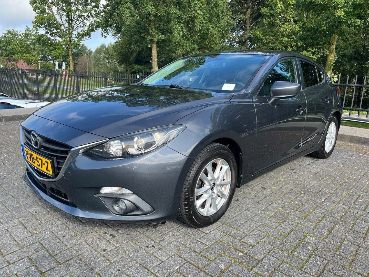 Mazda 3 1.5 101PK | Trekhaak | Navi | PDC | Stoelverw. | Cli, Auto's, Voorwielaandrijving, 1160 kg, Gebruikt, 4 cilinders