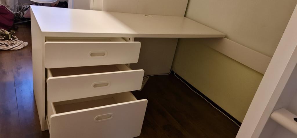 Hoogslaper met bureau en kast - Gebruikt maar functioneel, Gebruikt, Eenpersoons, Ophalen of Verzenden, 90 cm