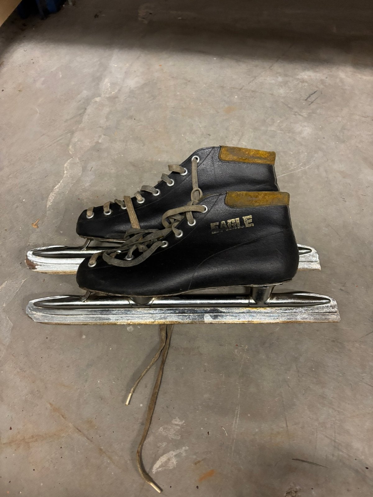 2 paar schaatsen Eagle - maat 39, Sport en Fitness, Ophalen, Zo goed als nieuw, Noren, Overige merken