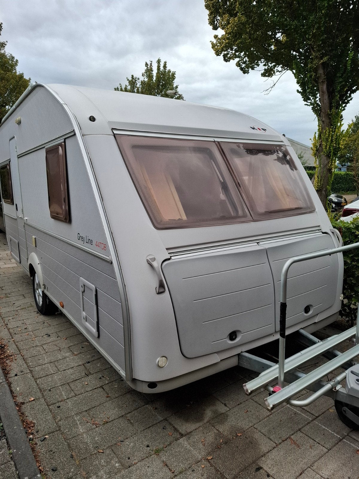 Kip Grey Line 44g met mover, Caravans en Kamperen, Kip, Gascomfoor, Treinzit, Particulier