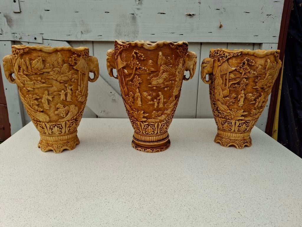 Set van 3 vazen met olifanten en gedetailleerde scènes, Ophalen