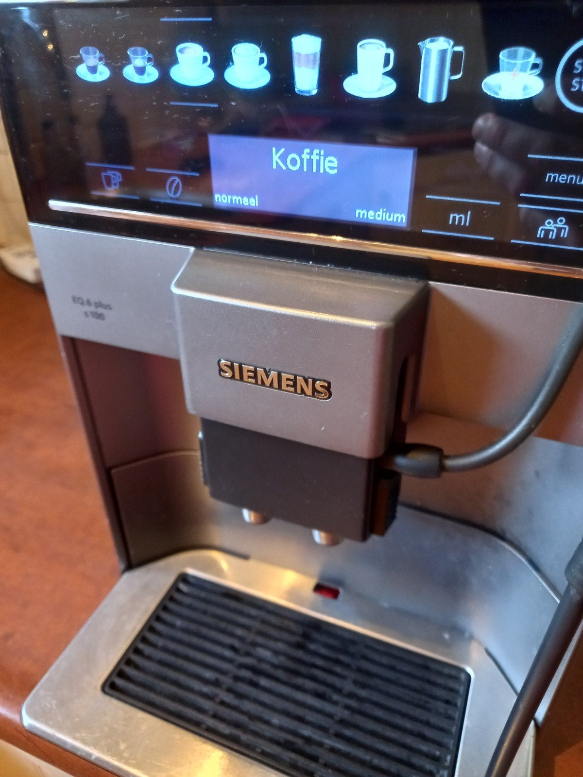 Siemens EQ.6 plus s100 koffiemachine, Witgoed en Apparatuur, Koffiezetapparaten, Ophalen, Gebruikt, Koffiemachine