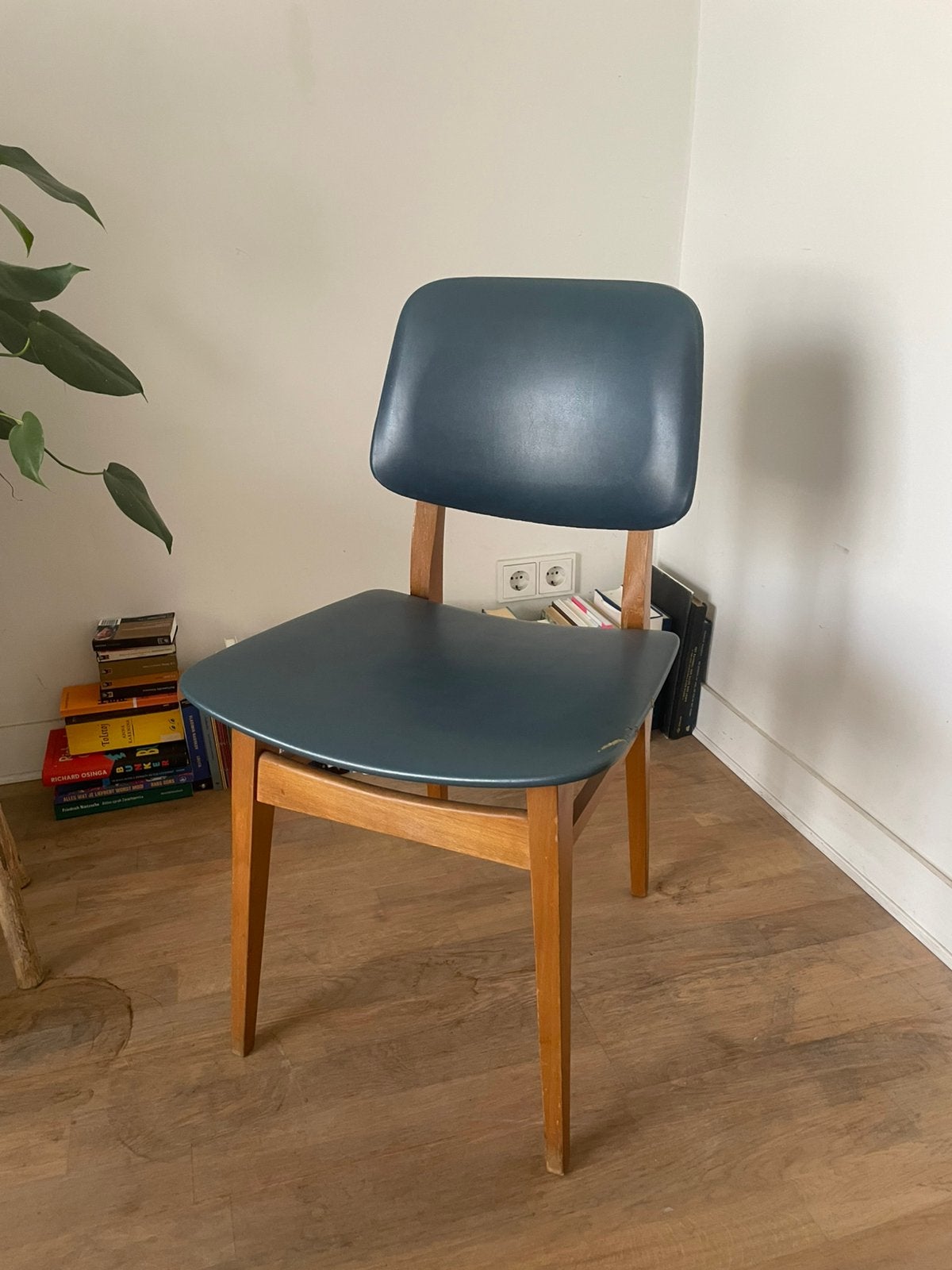 Jaren 60 retro leren stoel, Ophalen, Zo goed als nieuw