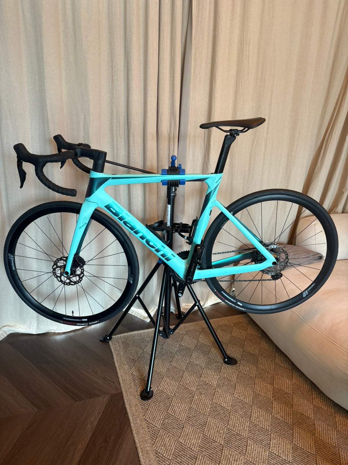 bianchi racefiets bijna nieuw!, Fietsen en Brommers, Fietsen | Racefietsen, Carbon, Zo goed als nieuw, Meer dan 20 versnellingen