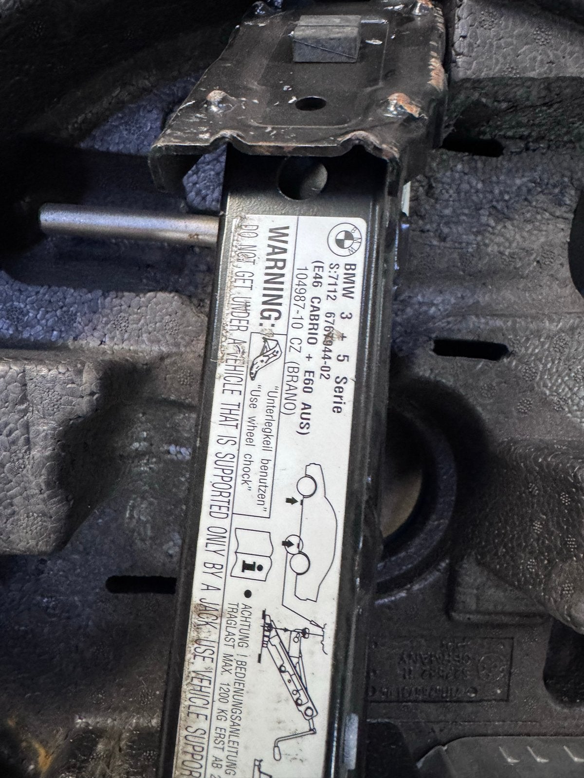 Reservewiel met krik voor BMW E60 / E46 Cabrio, Auto-onderdelen, Gebruikt, Banden en Velgen, 17 inch, Ophalen of Verzenden