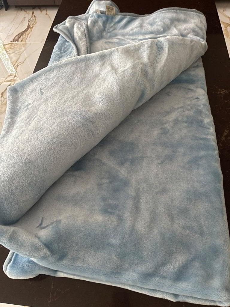 Pierre cardin blanket deken Light Blue 220 x 240, Ophalen, Woondeken, Acryl, Zo goed als nieuw