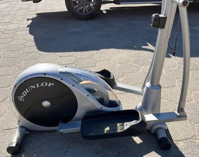 Dunlop Crosstrainer – Hometrainer Fitnessapparaat, Sport en Fitness, Ophalen, Gebruikt, Benen, Crosstrainer