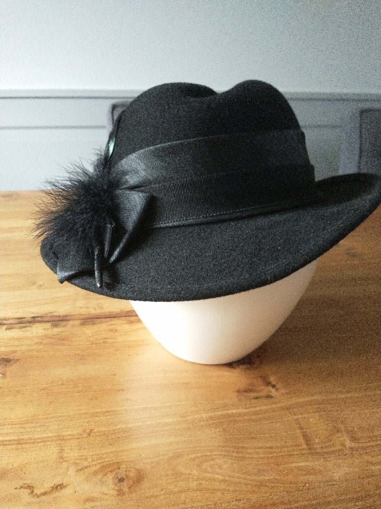 Mooi zwart kerkhoedje uit hoedenwinkel 55 cm, 55 cm (S, 6⅞ inch) of minder, Hoed, Ophalen of Verzenden, Onbekend