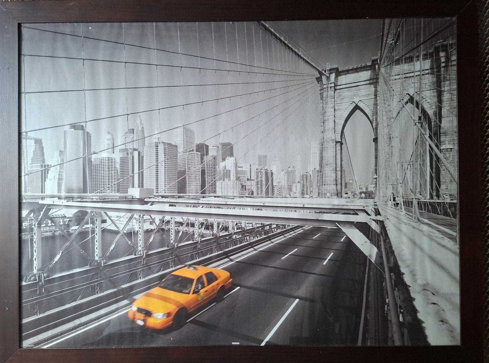 Poster New York Brooklyn Bridge met taxi in lijst, 50 – 75, Gebruikt, Ophalen of Verzenden, 75 tot 100 cm
