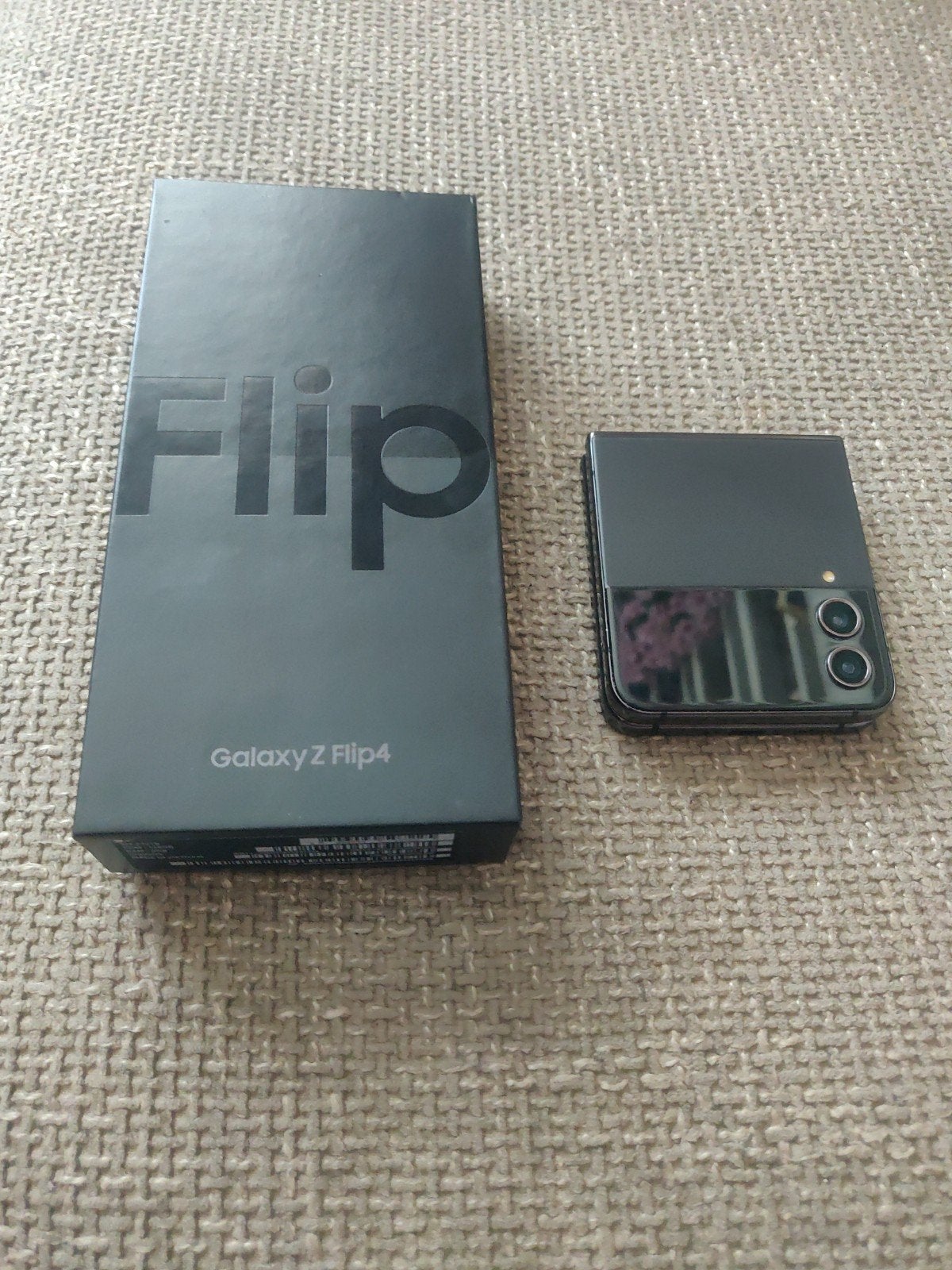Samsung Galaxy Z Flip4 128GB Zwart - Zo goed als nieuw, Telecommunicatie, Mobiele telefoons | Samsung, Ophalen, Zwart, Touchscreen