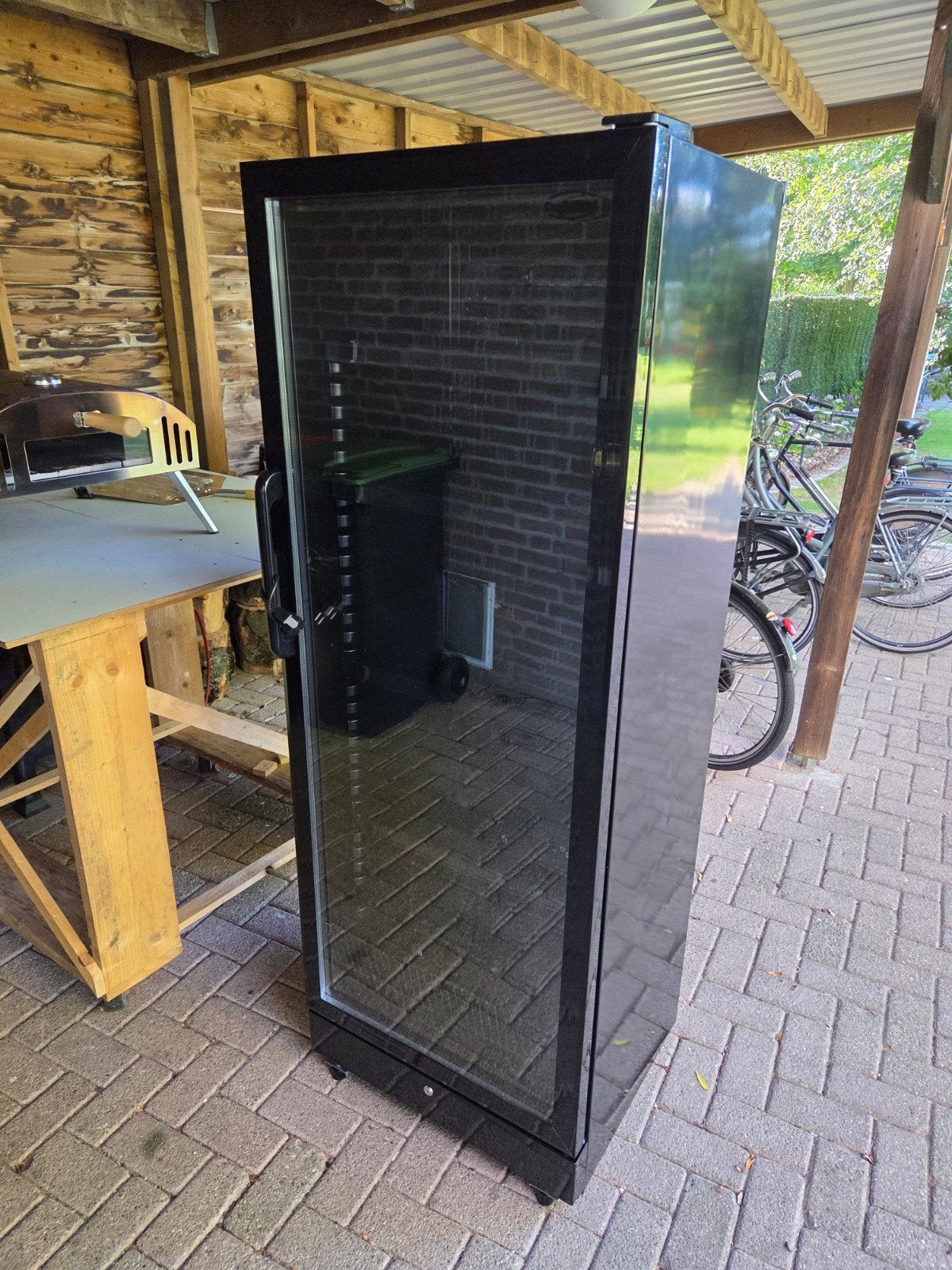 DEFECT CombiSteel SVE-450 BL Glazen Deur Koelkast Zwart DEFE, Zonder vriesvak, 200 liter of meer, Zo goed als nieuw, 45 tot 60 cm