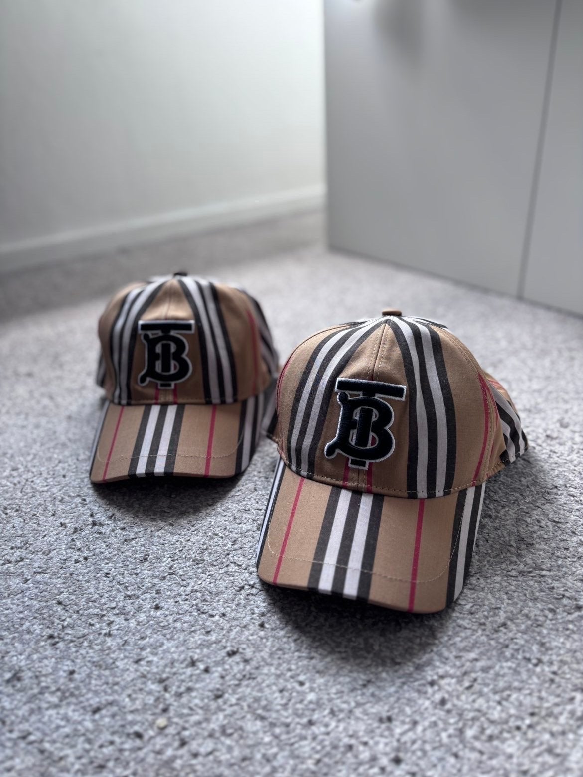 Burberry petten - nieuw, Ophalen of Verzenden, Nieuw, One size fits all, Pet