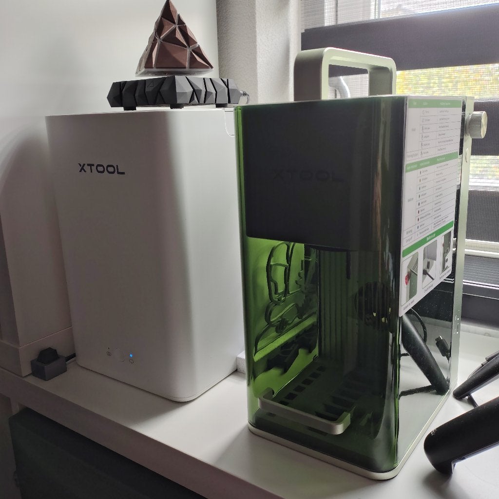 Xtool F1 2-In-1 Lasergraveur - Deluxe Kit + extra's!, Ophalen, Zo goed als nieuw