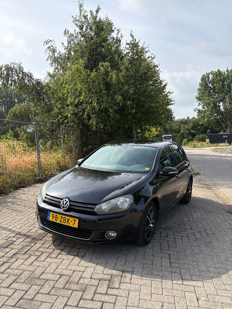 Volkswagen Golf VI 1.4 TSI DSG / Panorama dak / Vol opties, Auto's, Volkswagen, Stof, Zwart, Zwart, 123 pk