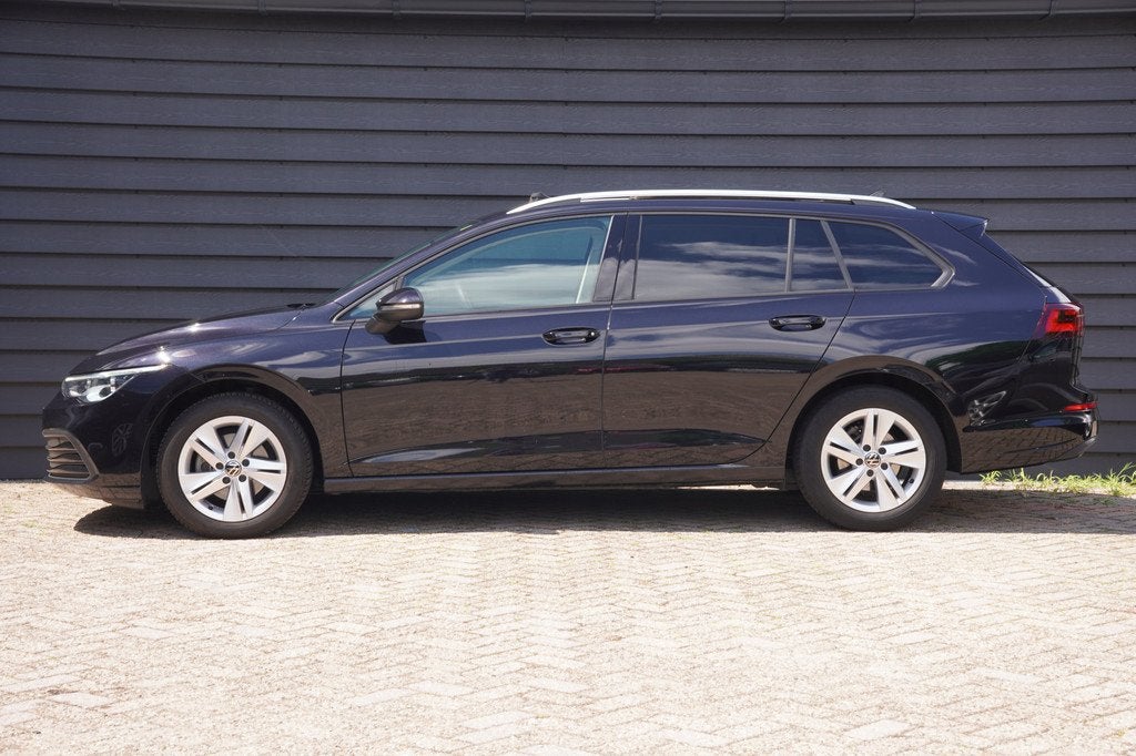Volkswagen Golf Variant 1.0 eTSI Life Business - PANODAK - A, Auto's, Volkswagen, Stof, Gebruikt, Zwart, 19 km/l