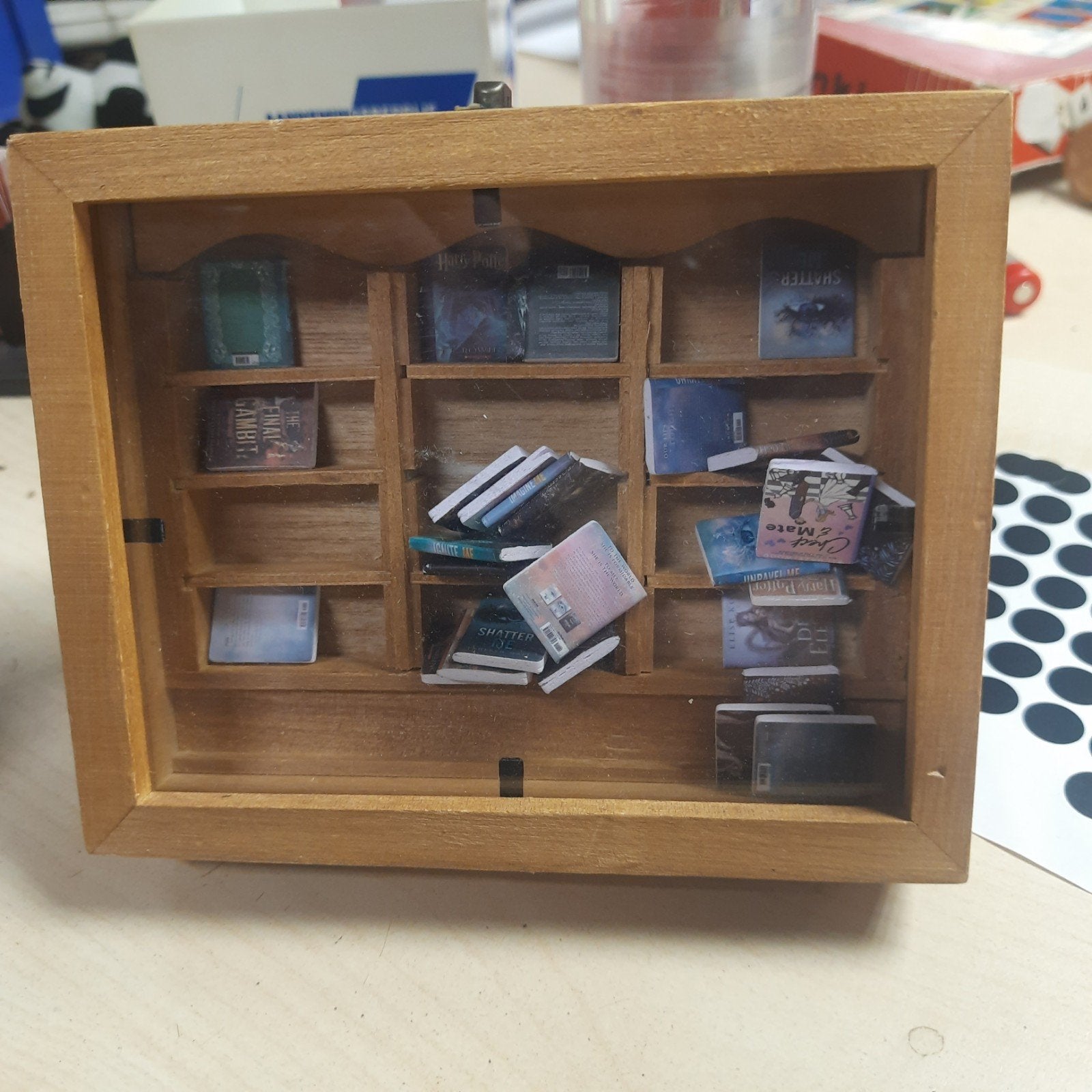 Miniatuur Angst boekenkast boekenplank met Diverse Boekjes, Ophalen of Verzenden, Zo goed als nieuw