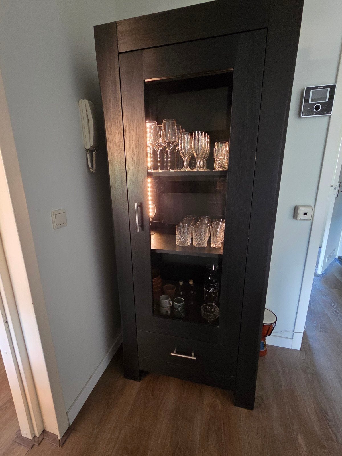 vitrinekast kast, Huis en Inrichting, Kasten | Vitrinekasten, Ophalen, Met plank(en), 50 tot 100 cm, Zo goed als nieuw