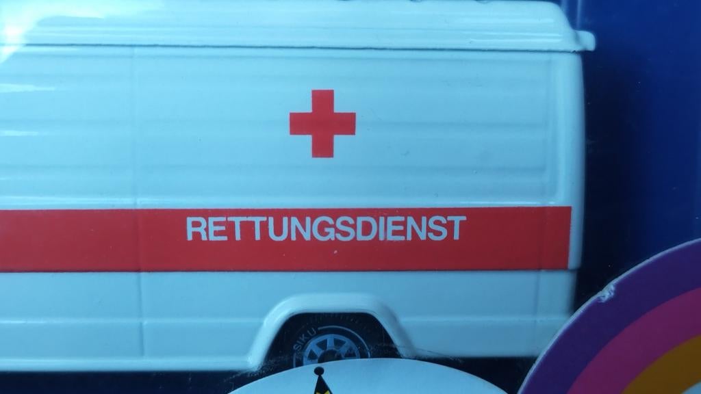 Mercedes Benz 809 d rettungsdienst 1:55 Siku 1920 Pol, Schlittenbacherstrasse 60 Lüdenscheid Germany, Auto, Verzenden, Siku@siku.de