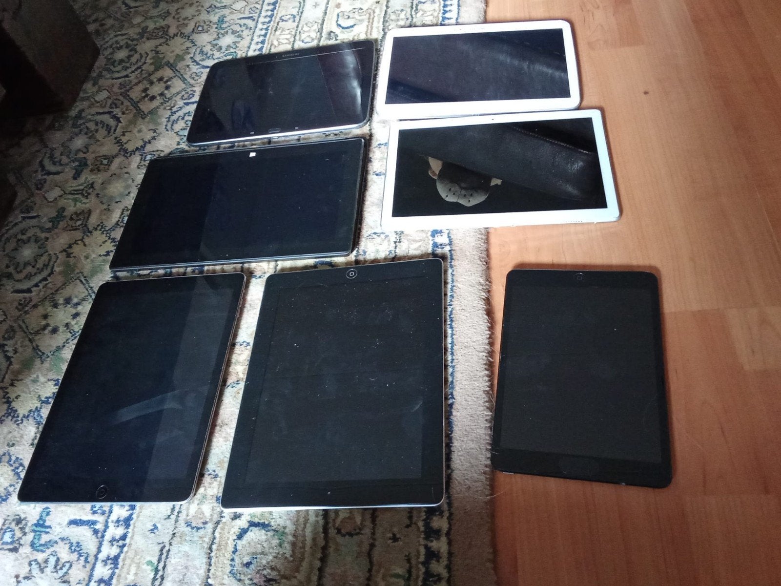 Partij van 7 tablets (Samsung, Apple, Lenovo, Microsoft), Computers en Software, Ophalen of Verzenden, Niet werkend, Overige modellen
