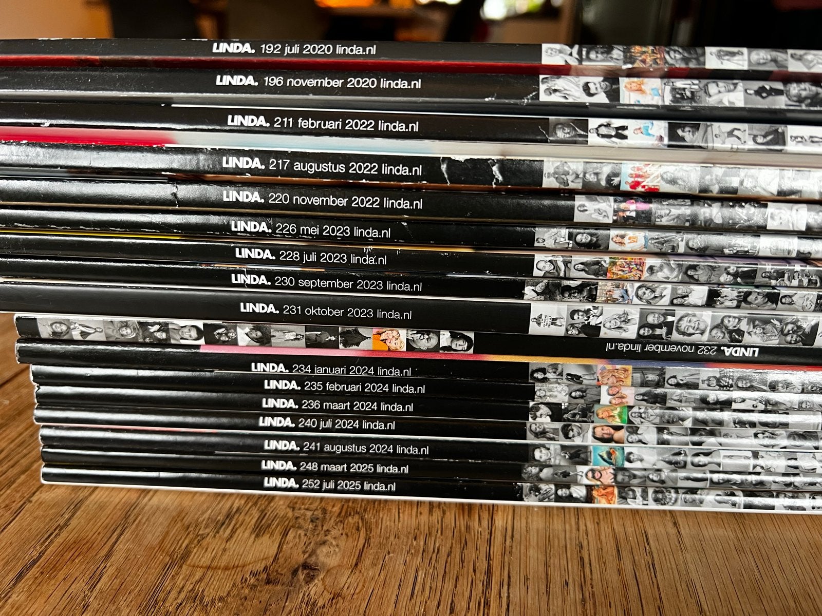 LINDA. magazines collectie (17 stuks) 2020-2025, Ophalen of Verzenden, Gelezen, Damesbladen