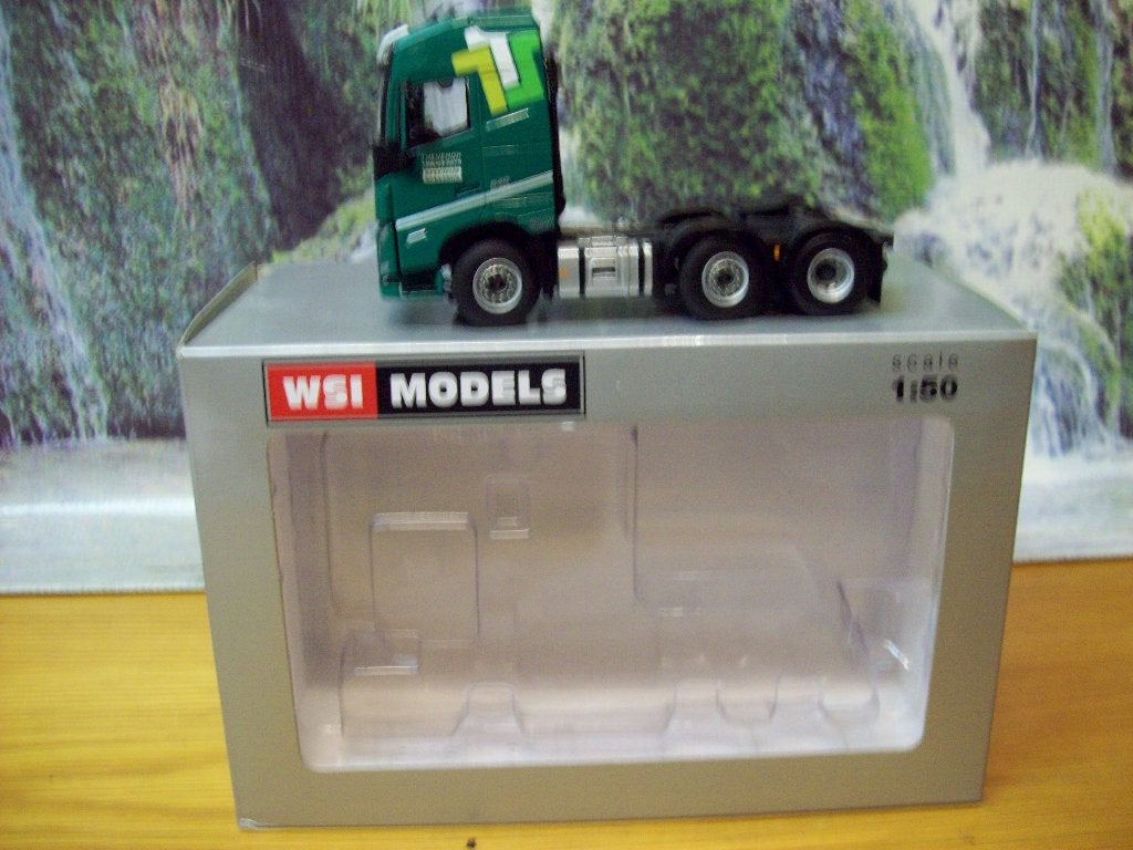 WSI - Volvo FH - losse trekker -  The Venon Transports, Hobby en Vrije tijd, Ophalen of Verzenden, Zo goed als nieuw, Bus of Vrachtwagen