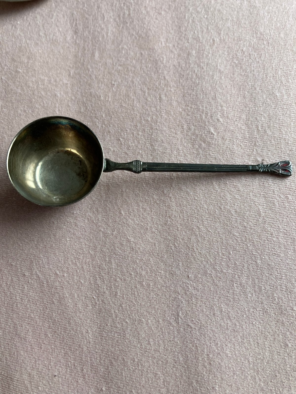 Antieke suikerlepel - Ongepoetst, Antiek en Kunst, Ophalen of Verzenden